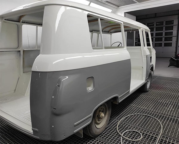 Barkas Lakierung